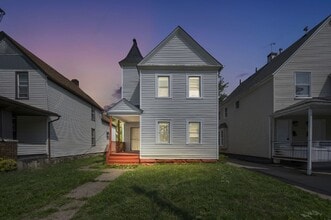 Building Photo - 3135 W 88th St