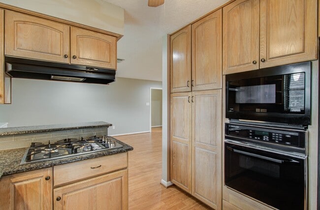 Foto del edificio - 5710 Verdome Ln