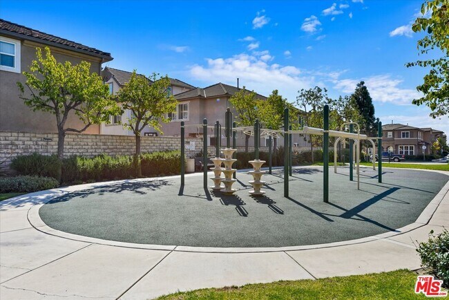Foto del edificio - 9135 S Cullen Wy