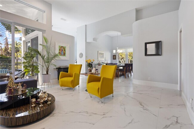 Foto del edificio - 3719 Oak Ridge Cir