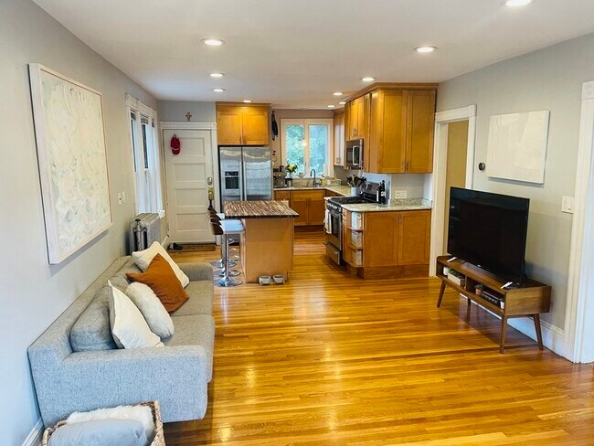 Foto del edificio - 885 Belmont St