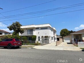 Building Photo - 16512 Brighton Ave