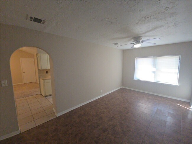 Foto del edificio - 618 Overbluff St