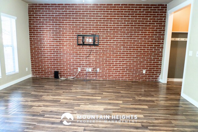 Photo - 858 Cecina Ct Townhome