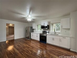 Building Photo - 1401 Ohialoke St