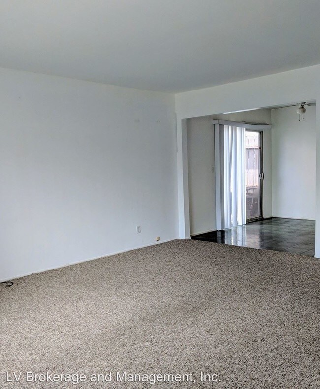 Building Photo - 734-742 N Loma Vista Dr