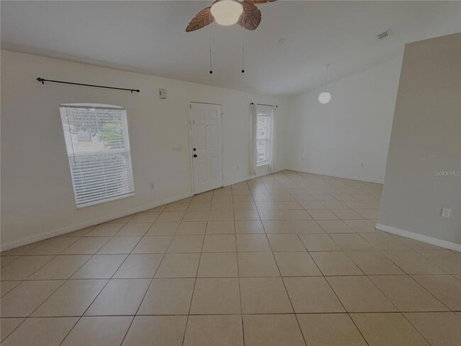 Building Photo - 3668 SW 133rd Loop