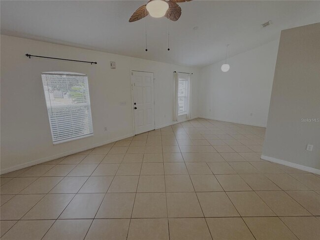 Foto del edificio - 3668 SW 133rd Loop