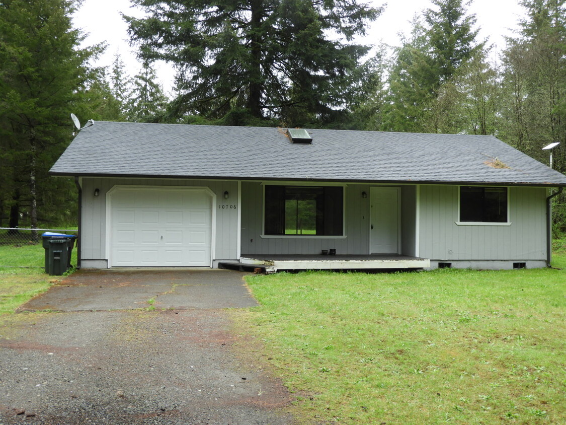 Primary Photo - 10706 Zephyr Lane SW