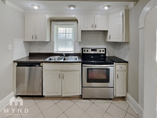 Foto del edificio - 1337 S Hairston Rd