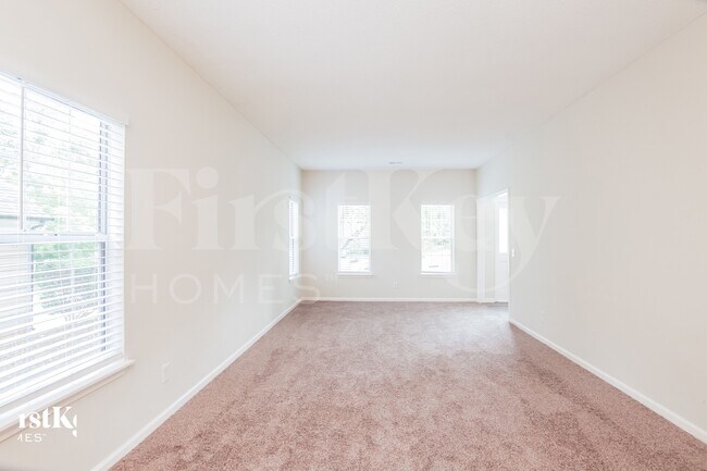 Foto del edificio - 7031 Reedy Creek Rd