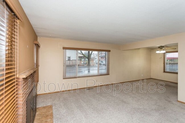 Building Photo - 7211 N Reno Ave