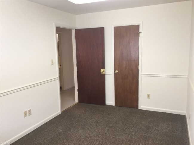 Foto del edificio - 925 Eastern Shore Dr