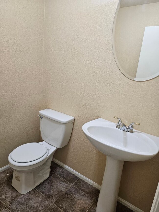 Foto del edificio - 42804 W Sunland Dr