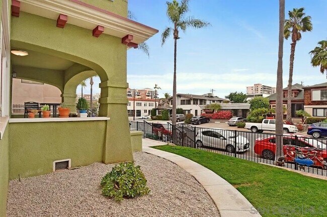 Building Photo - 3580 Fourth Ave