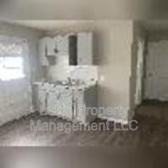 Building Photo - 741 Neptune St