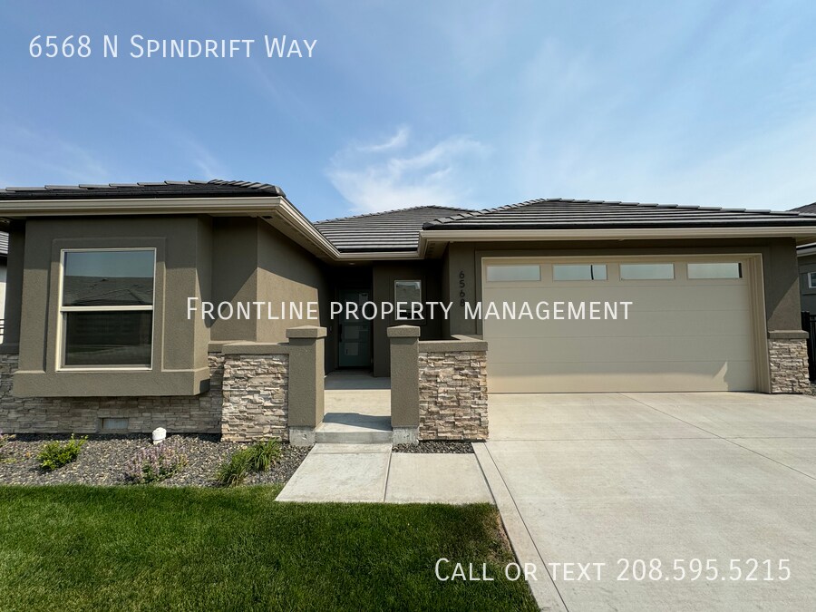 Primary Photo - Beautiful like new home in Spurwing!