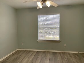 Building Photo - 9022 Elm Drake Ln