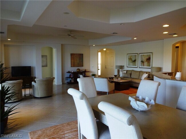 Building Photo - 506 Avellino Isles Cir