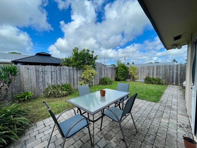 Building Photo - 5064 Michigan Ave