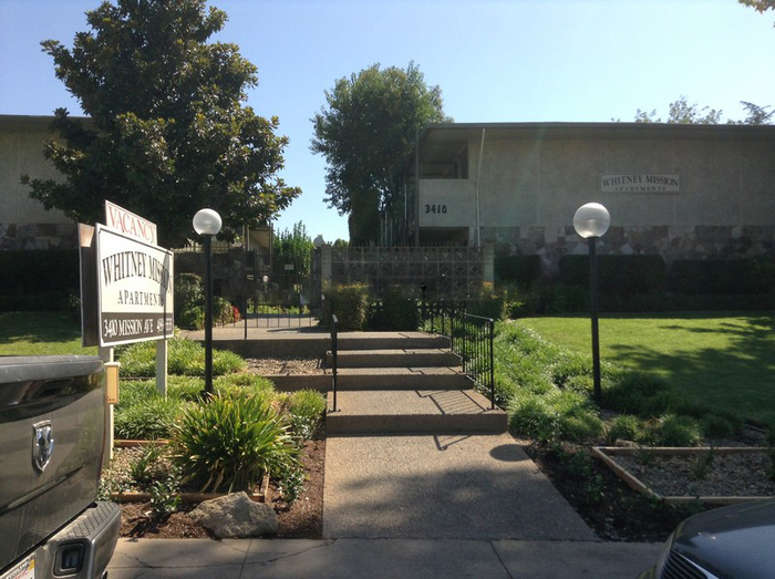 Primary Photo - 3410 Mission Ave