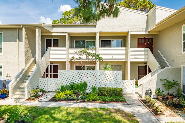 1-700 Windrush Bay Dr Tarpon Springs, FL - Windrush Bay Condominiums