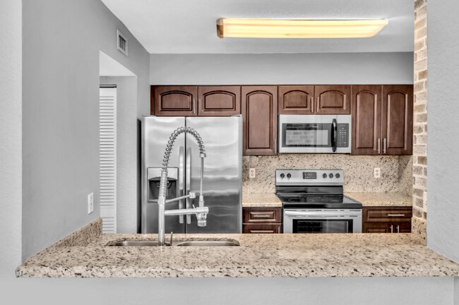 Foto del edificio - 2803 N Oakland Forest Dr