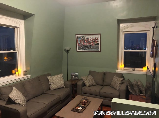 Building Photo - 358 Broadway