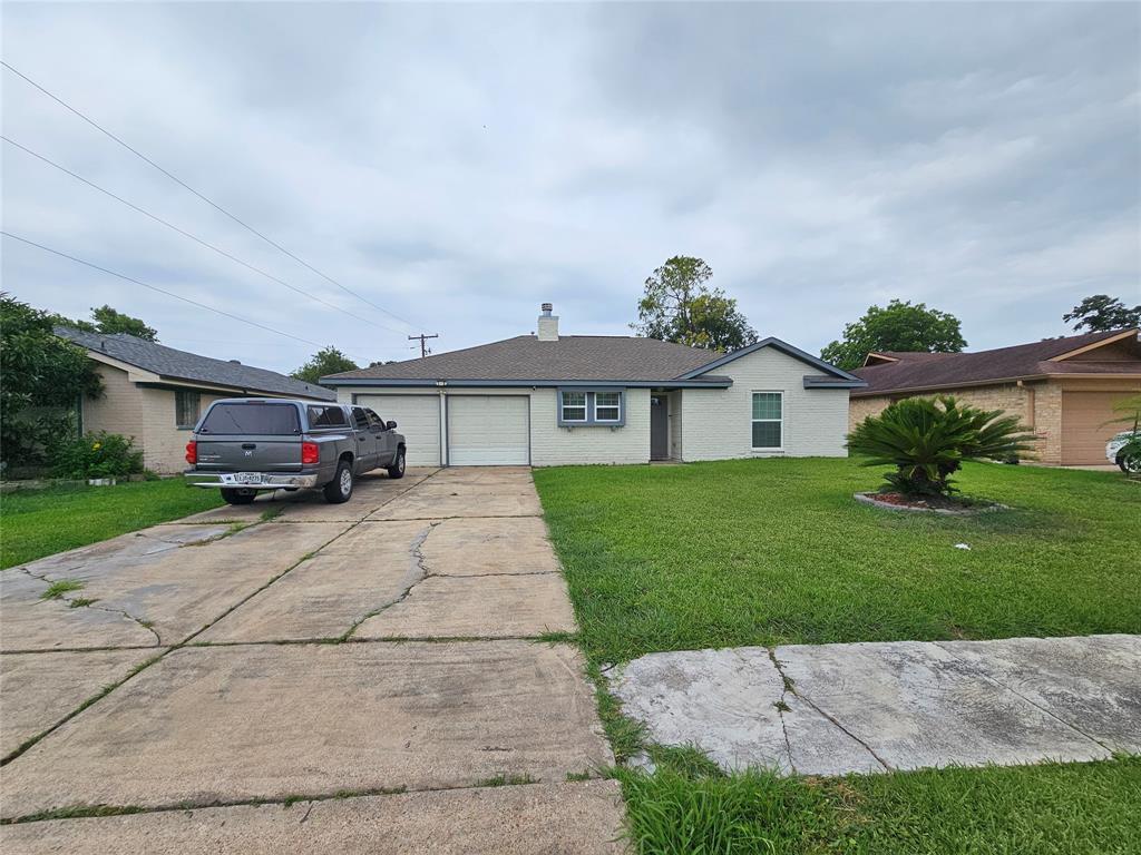 Foto principal - 11330 Carvel Ln