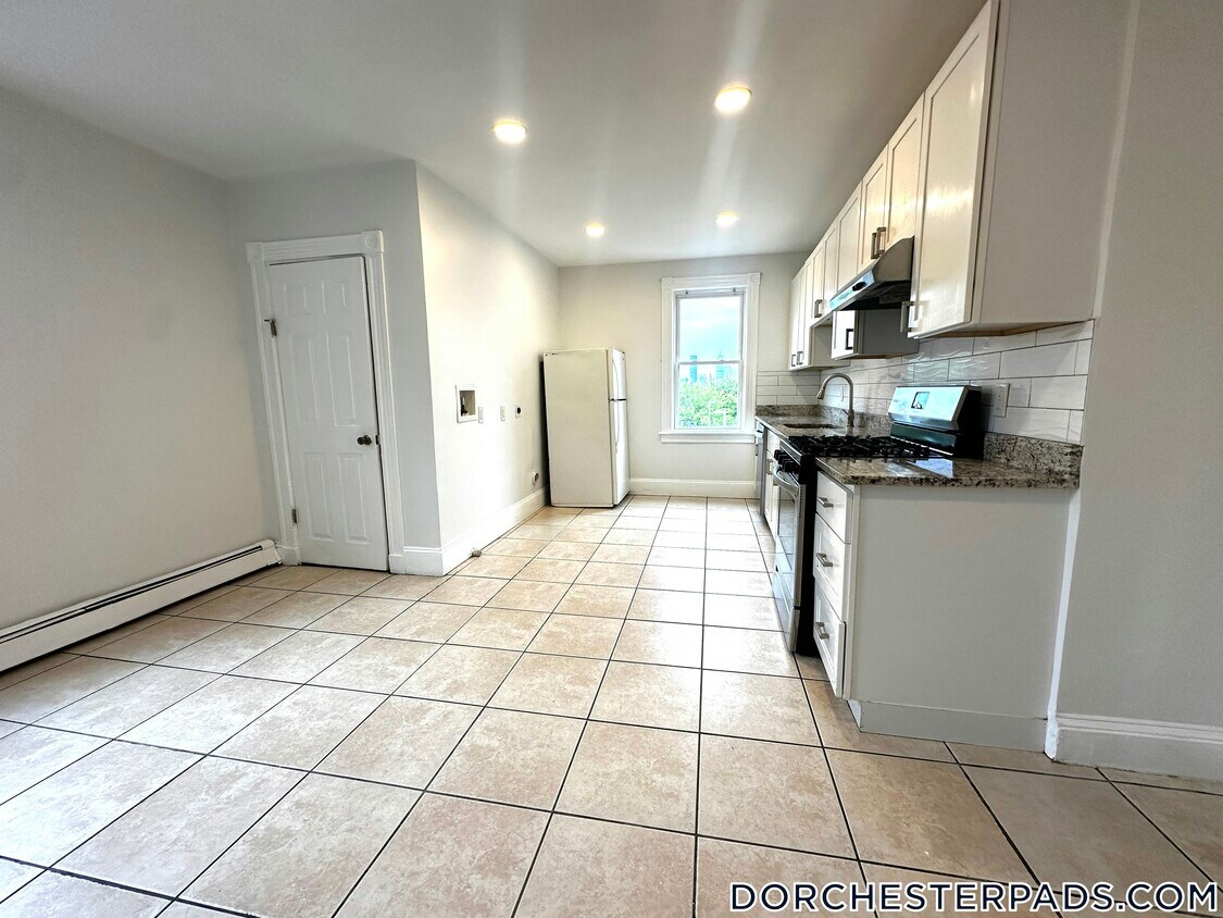 Primary Photo - 30 Humphreys Pl