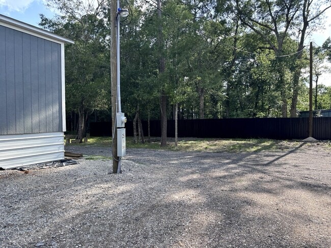 Building Photo - 25 County Rd 3893 W