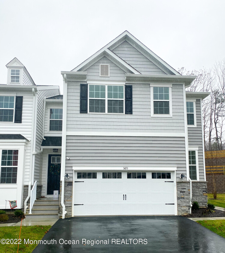 Primary Photo - 3453 Glen Oaks Ln