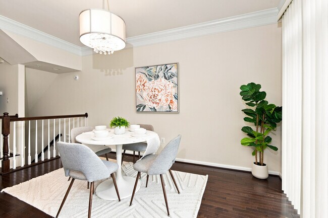 Building Photo - 9810 Smithview Pl