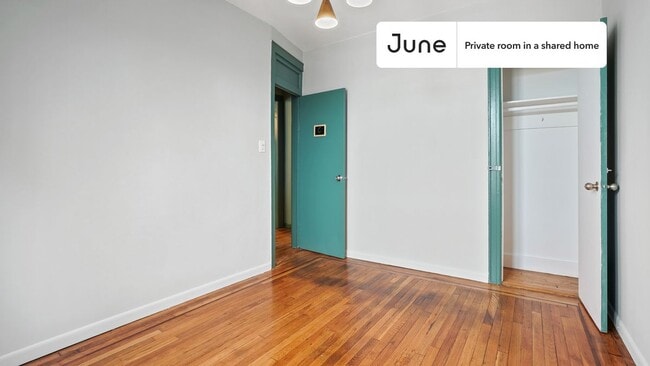 Building Photo - Room in Shared 4 bed/1 bath home