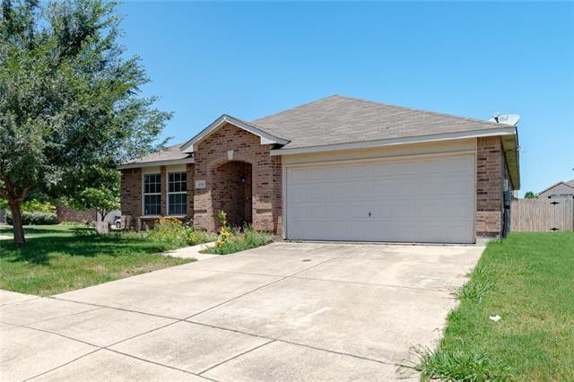 Frente - 4501 Martingale View Ln