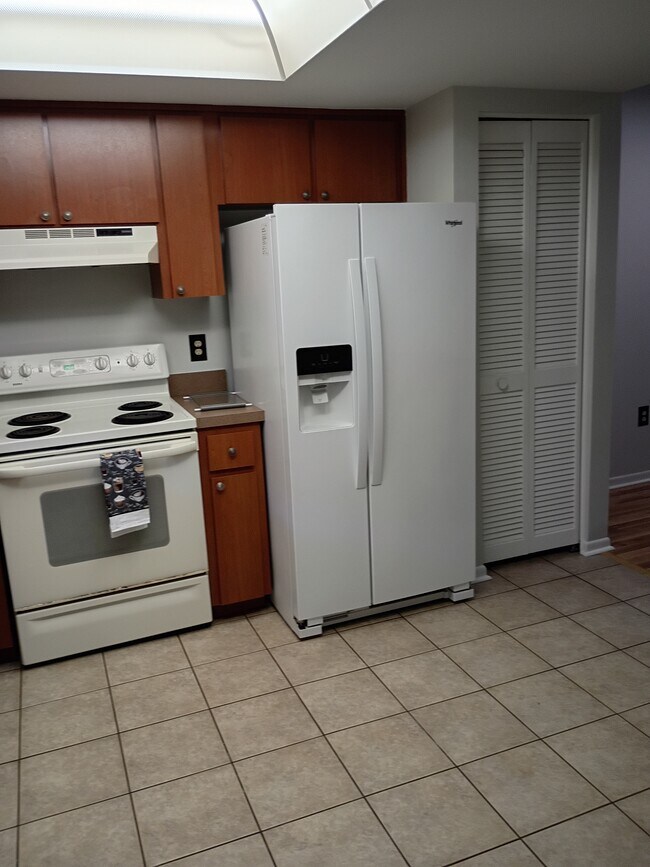 Foto del edificio - 9881 113th St