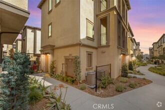Building Photo - 8241 Traveller St