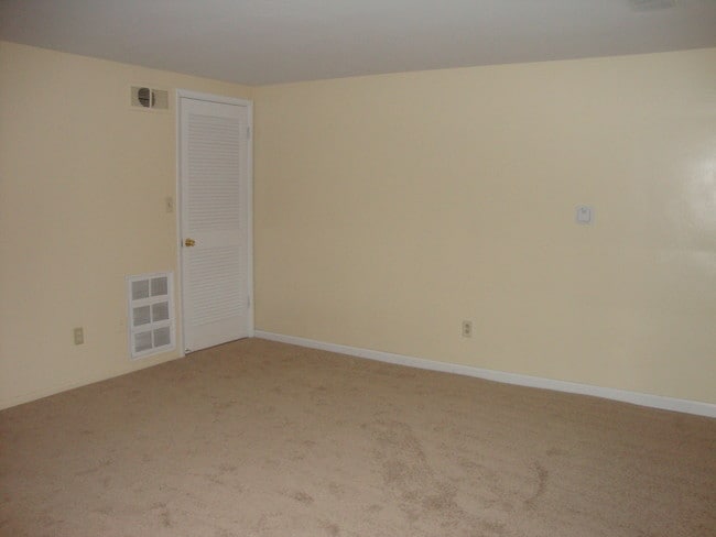 Living room from front door. - 2085 Revere Dr