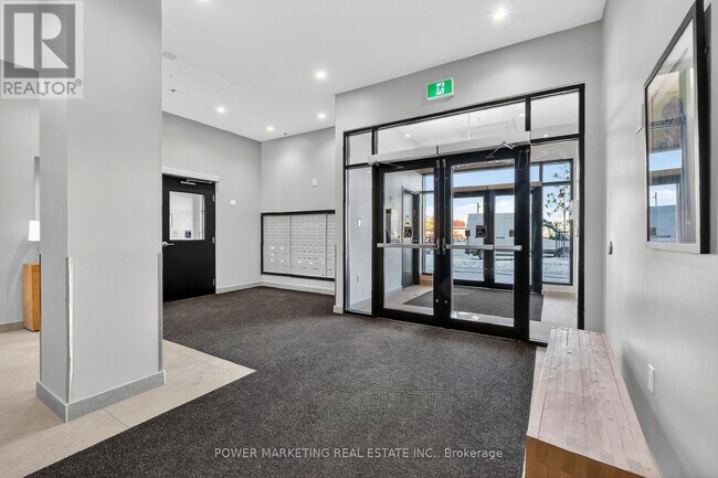 Building Photo - 1350 Hemlock Rd