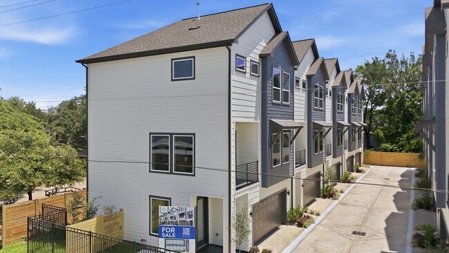 Building Photo - 1398 Cedar Post Ln