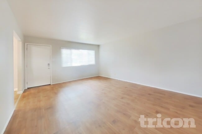 Building Photo - 2306 Tennent Ct