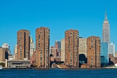 Building Photo - 30 Waterside Plaza