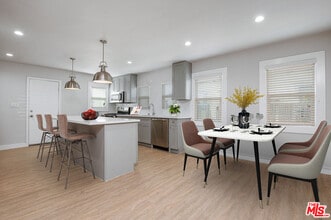 Building Photo - 2920 Alsace Ave Building Photo - 2920 Alsace Ave