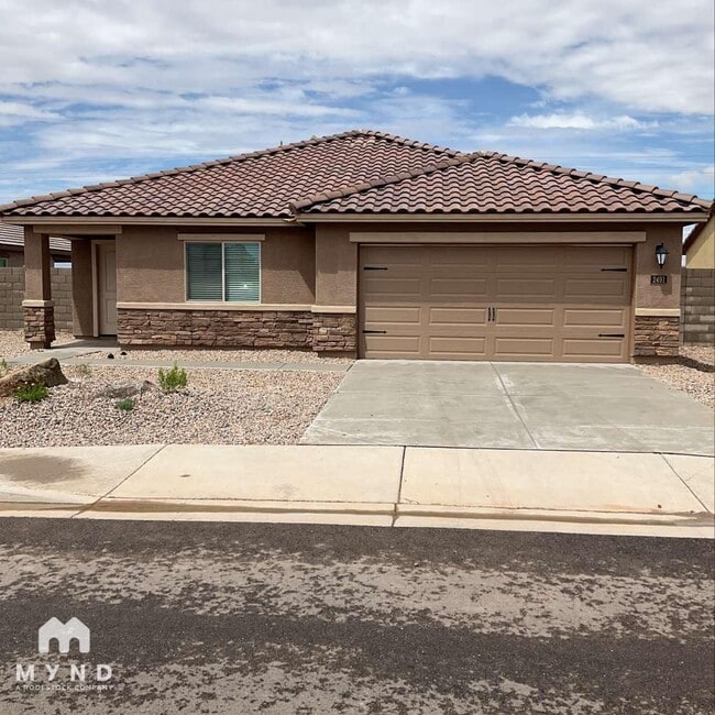 Building Photo - 2491 N Agave Ln