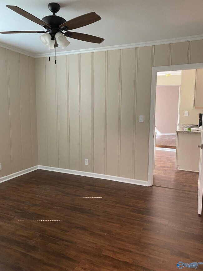 Foto del edificio - 3609 Lakewood Dr NW