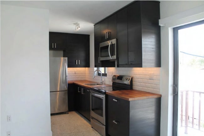 kitchen - 1960 SW 27th Ave Apartments