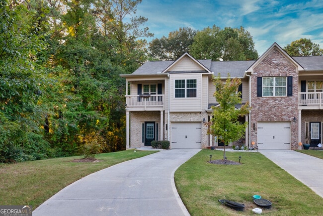 Building Photo - 2570 Castellan Dr