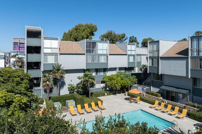 Building Photo - Windward Village Apartments