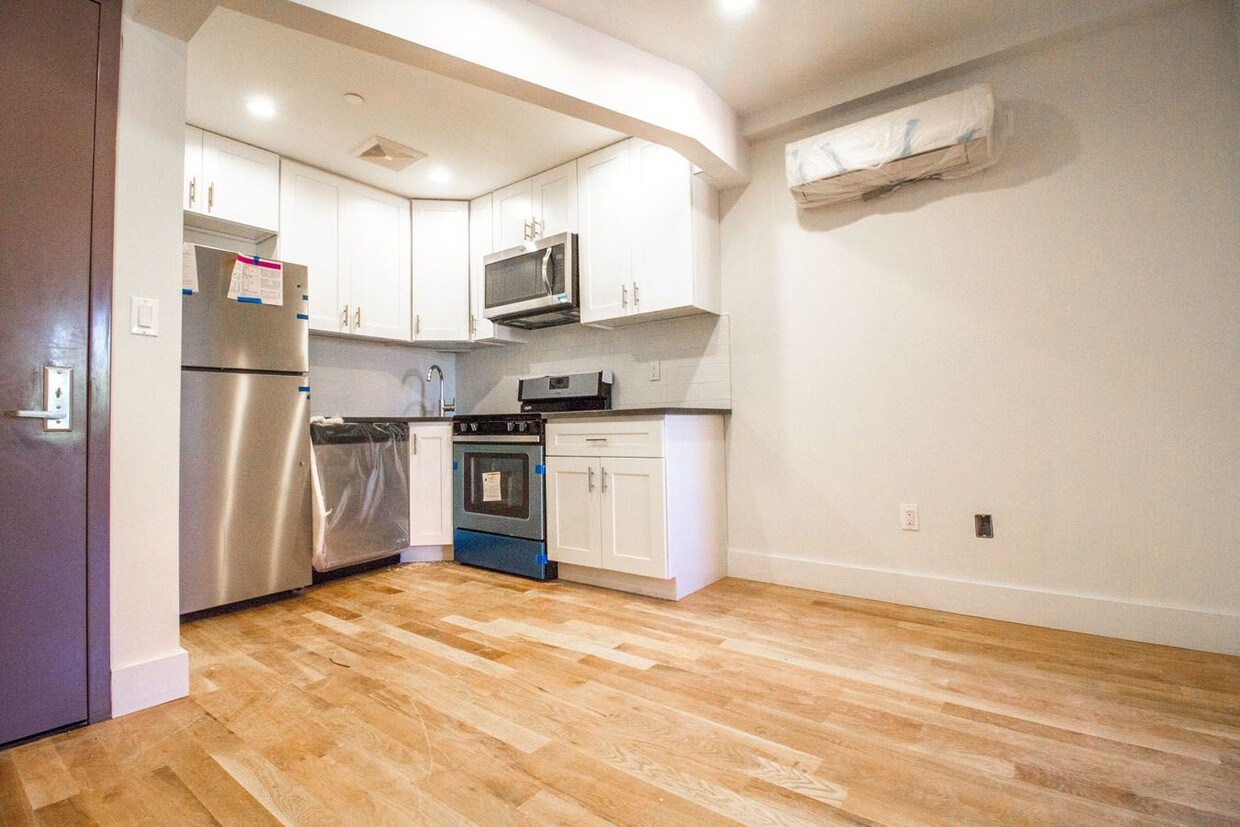 Foto principal - 69 Granite St