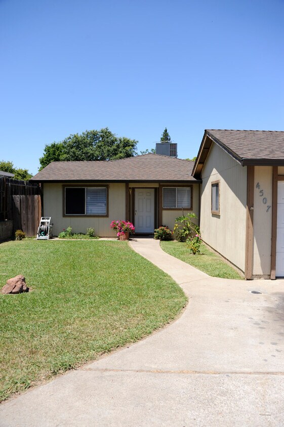 Primary Photo - 4507 San Juan Ave